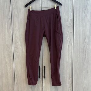 Mountain Hardware Burgundy Hiking Pants